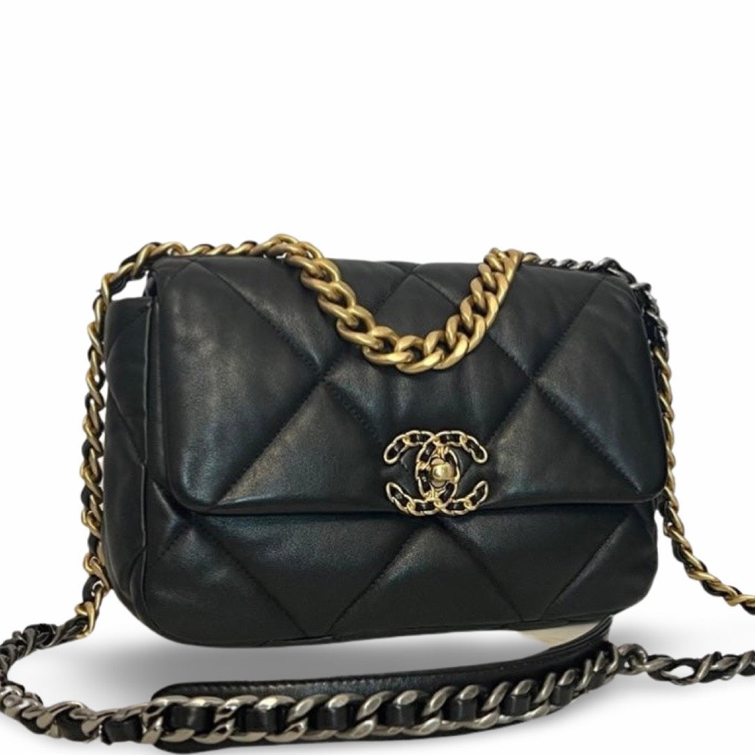 Chanel 19 Small