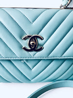 将图片加载到图库查看器，Chanel Trendy CC Small Chevron Sky Blue Lambskin Gold-tone Hardware
