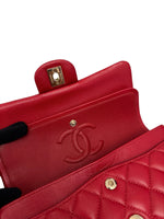 将图片加载到图库查看器，Chanel Timeless Classic Small 19B True Red Caviar Gold-tone Hardware

