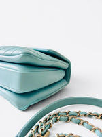 将图片加载到图库查看器，Chanel Trendy CC Small Chevron Sky Blue Lambskin Gold-tone Hardware
