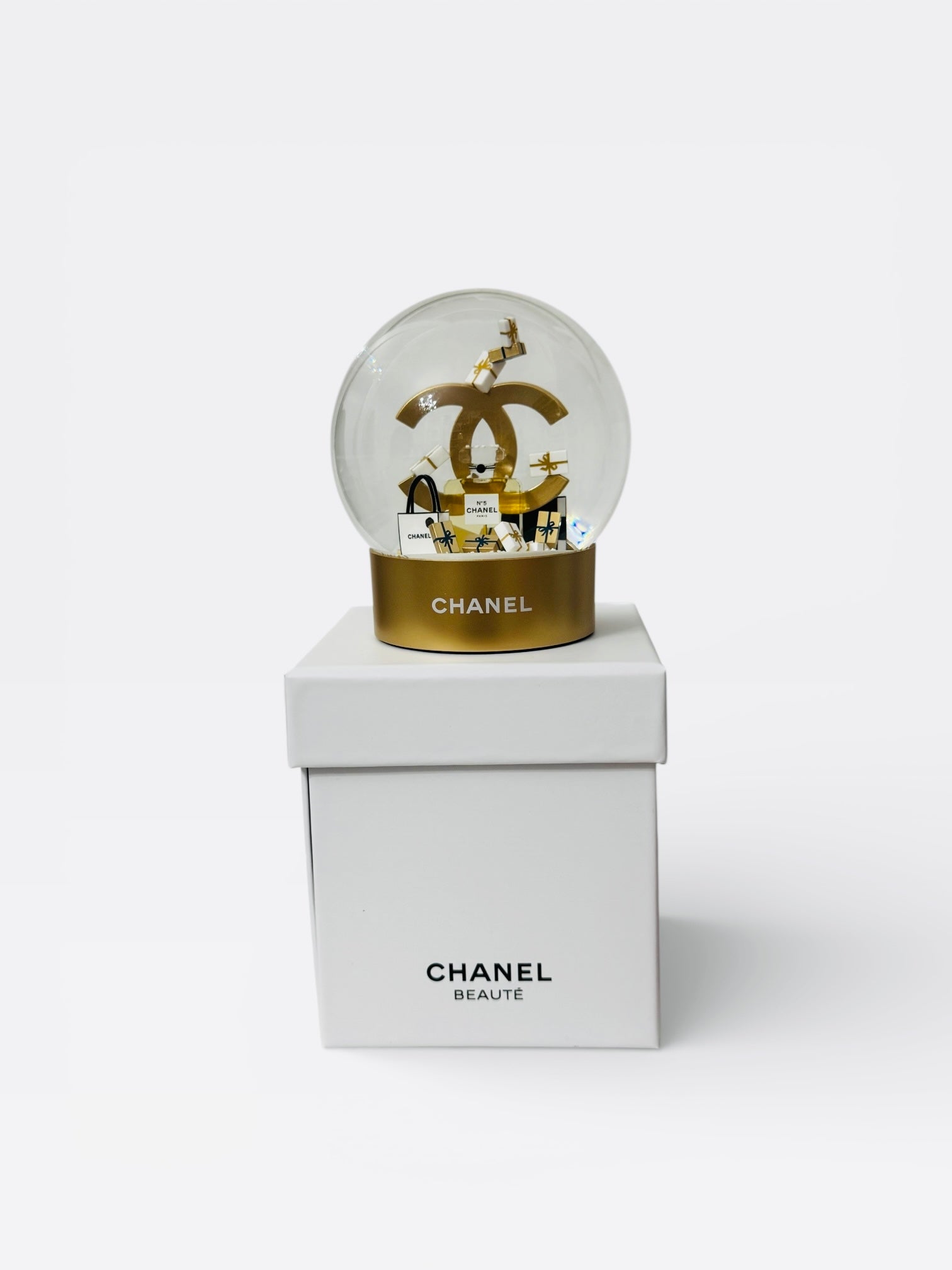 Chanel 2024 Snow Globe, Exclusive, Limited Edition – LeidiDonna