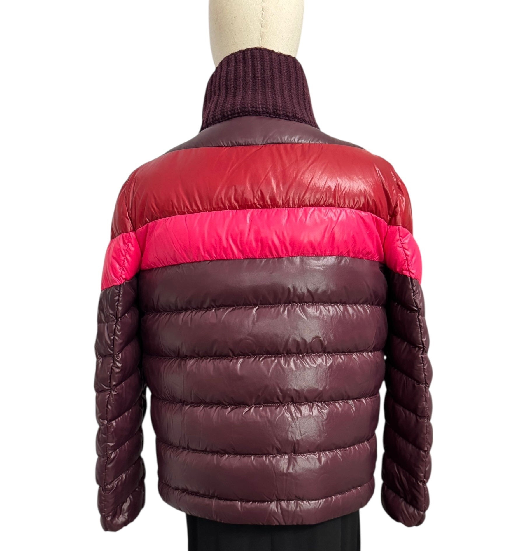 Moncler Albatros Down Jacket Womens Size 4