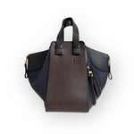 Charger l&#39;image dans la galerie, Loewe Hammock Bag Small, Chocolate and Navy Grained Calfskin, Gold-tone Hardware
