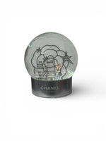 Charger l'image dans la galerie, Chanel 2025-2026 Camelia Snow Globe, Exclusive, Limited Edition
