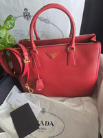 将图片加载到图库查看器，Prada Red Saffiano Lux Leather Medium Galleria Double Zip Tote Gold-Tone Hardware
