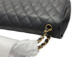 将图片加载到图库查看器，Chanel Timeless Classic Jumbo Black Caviar Gold-tone Hardware
