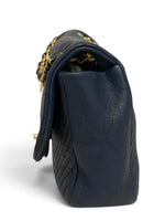 将图片加载到图库查看器，Chanel Surpique Flap Bag, Chevron Calfskin Gold-tone Hardware

