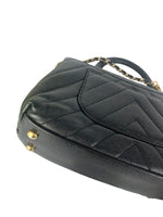 Charger l&#39;image dans la galerie, Chanel Coco Handle Small Chevron Quilted Black Caviar, Gold-Tone Hardware
