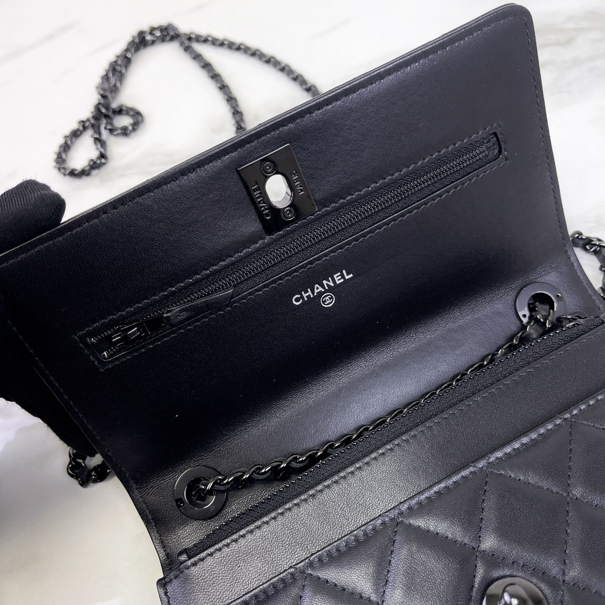 Chanel Trendy CC Wallet on Chain