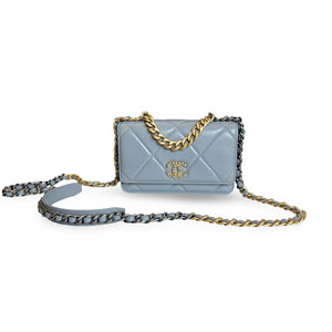 Chanel 19 Wallet on Chain