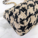 Charger l&#39;image dans la galerie, Chanel 19 Medium/Large 19K Beige Houndstooth
