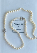 将图片加载到图库查看器，Chanel Pearl Necklace
