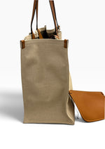 Load image into Gallery viewer, Gucci Maxi Tote
