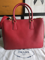 Charger l&#39;image dans la galerie, Prada Red Saffiano Lux Leather Medium Galleria Double Zip Tote Gold-Tone Hardware
