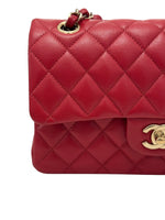 将图片加载到图库查看器，Chanel Timeless Classic Small 19B True Red Caviar Gold-tone Hardware
