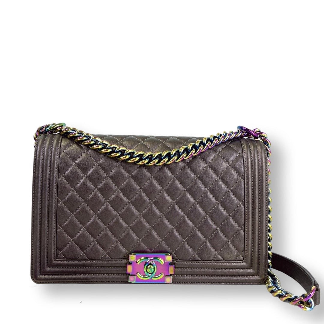 Chanel LeBoy New Medium – LeidiDonna Luxe Inc.