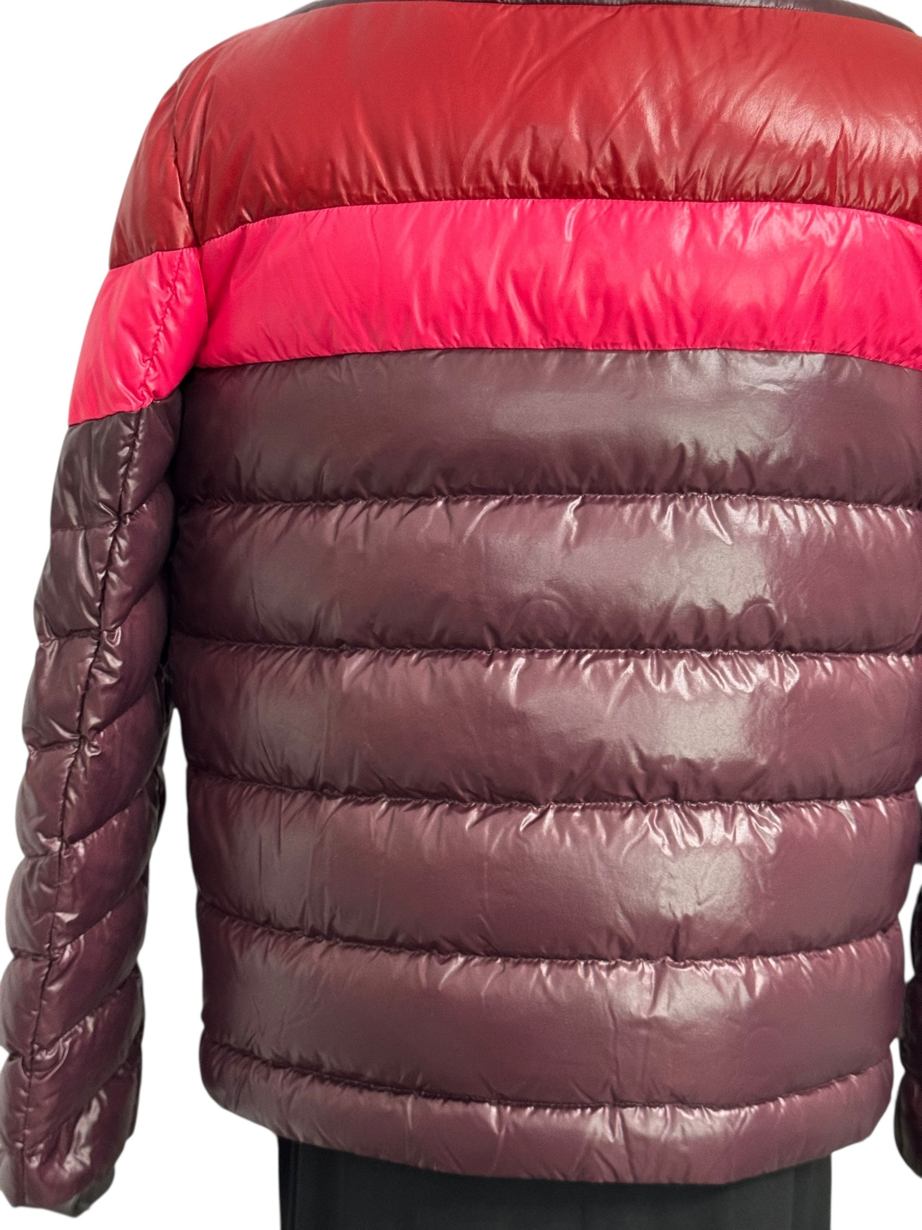 Moncler Albatros Down Jacket Womens Size 4