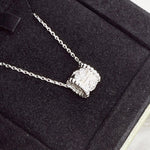 将图片加载到图库查看器，Van Cleef And Arpels Perlee Clovers Diamonds, White Gold Pendant And Necklace
