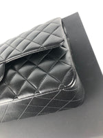 将图片加载到图库查看器，Chanel Timeless Classic Medium Double Flap Black Lambskin Gold Hardware
