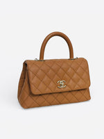 Charger l'image dans la galerie, Chanel Coco Handle Mini 21P Caramel Caviar Gold-tone Hardware
