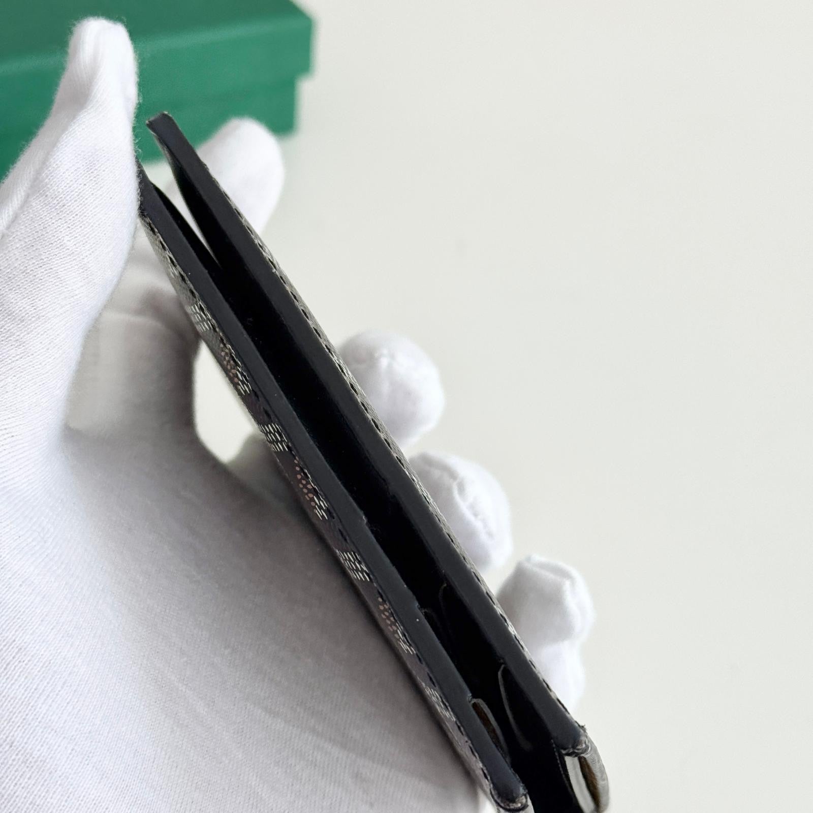 Goyard Saint Pierre Card and Bill Wallet Goyardine Canvass