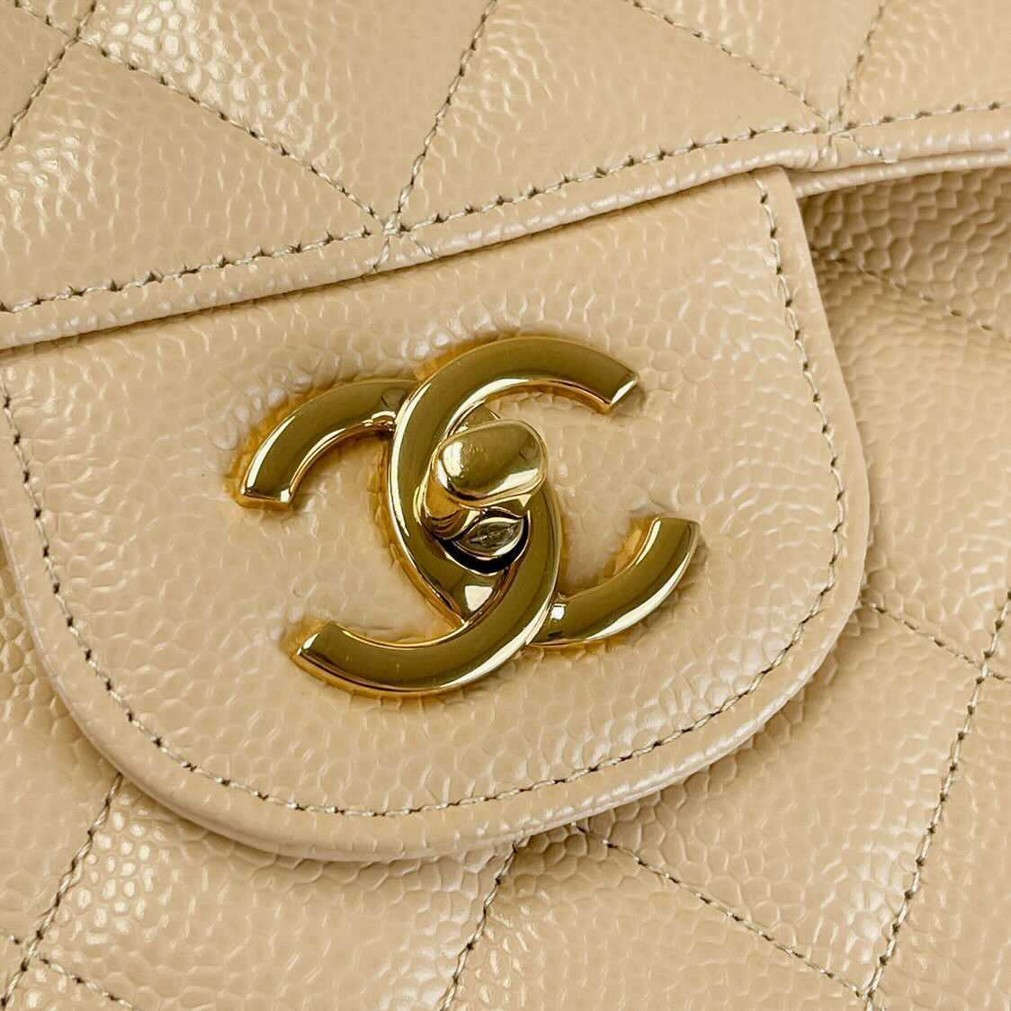 Chanel Timeless Classic Jumbo