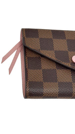 Charger l&#39;image dans la galerie, Louis Vuitton Victorine Wallet Monogram Rose Ballerine
