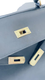 Load image into Gallery viewer, Hermes Kelly32 Sellier Vintage Black Box 24kt Plated-Gold Hardware
