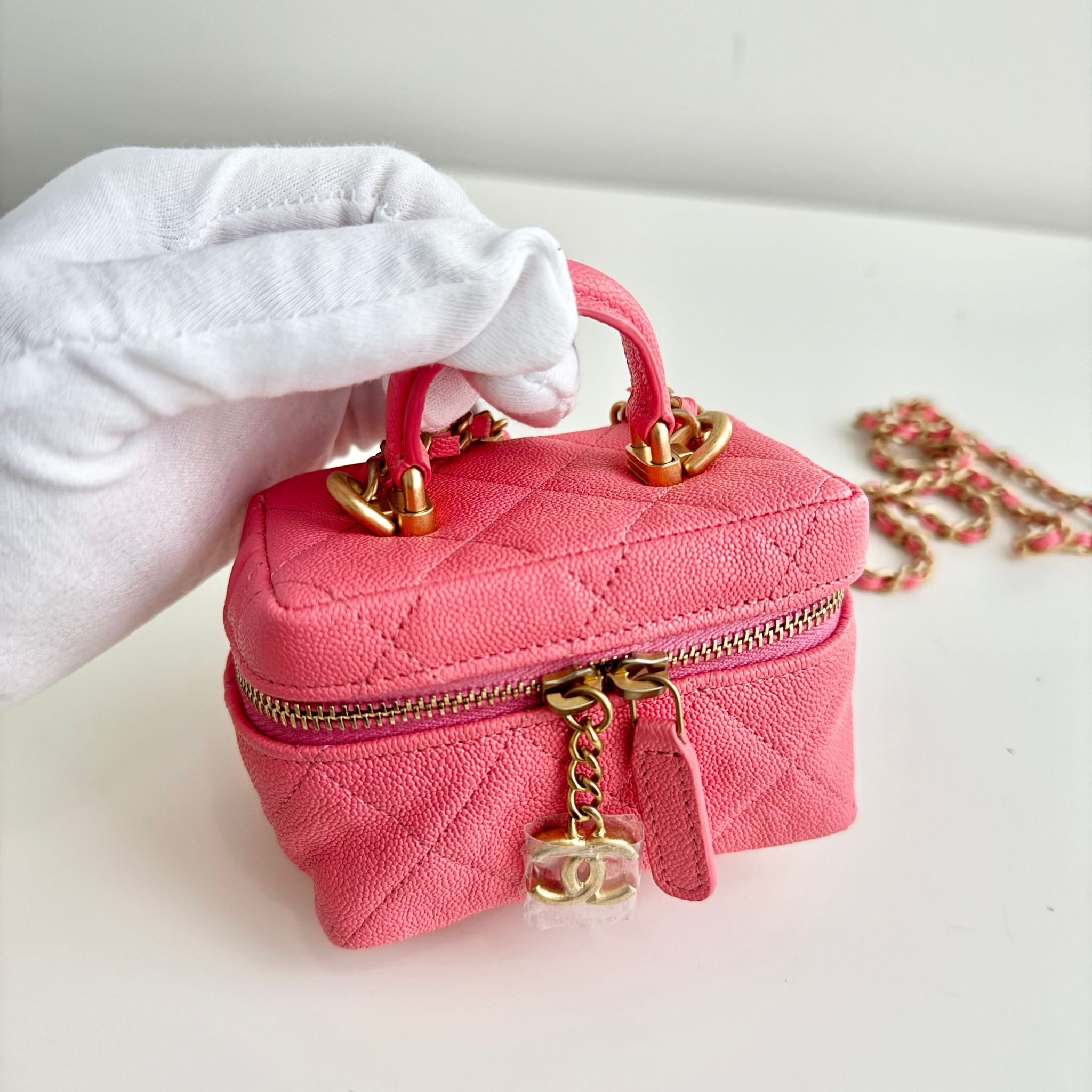 Chanel Micro Vanity Bag Pink Caviar Gold-Tone Hardware