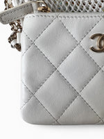 将图片加载到图库查看器，Chanel Half Moon Mesh Bag Ivory Lambskin Gold-tone Hardware
