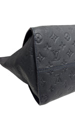 Charger l&#39;image dans la galerie, Louis Vuitton Lumineuse PM Navy Empreinte Gold-tone Hardware
