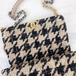 将图片加载到图库查看器，Chanel 19 Medium/Large 19K Beige Houndstooth
