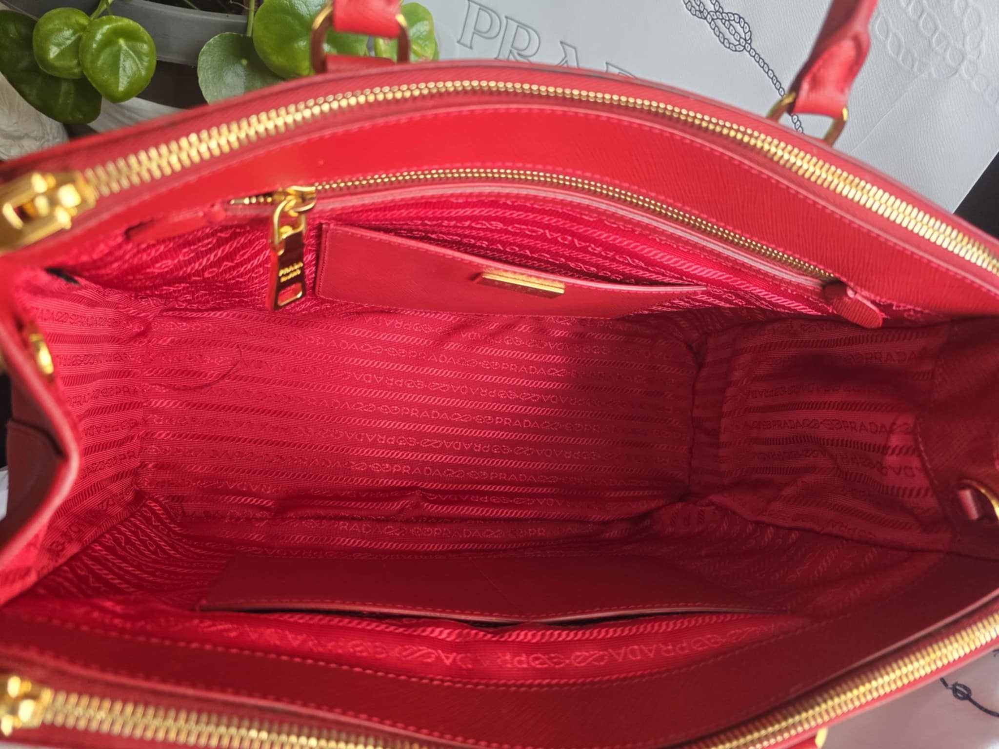 Prada Red Saffiano Lux Leather Medium Galleria Double Zip Tote Gold-Tone Hardware