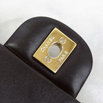 Charger l&#39;image dans la galerie, Chanel Classic Mini Black Patent Gold-tone Hardware
