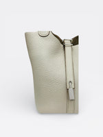 Charger l'image dans la galerie, Hermes Picotin Lock 18 Mini Beton Veau Clemence Palladium Hardware
