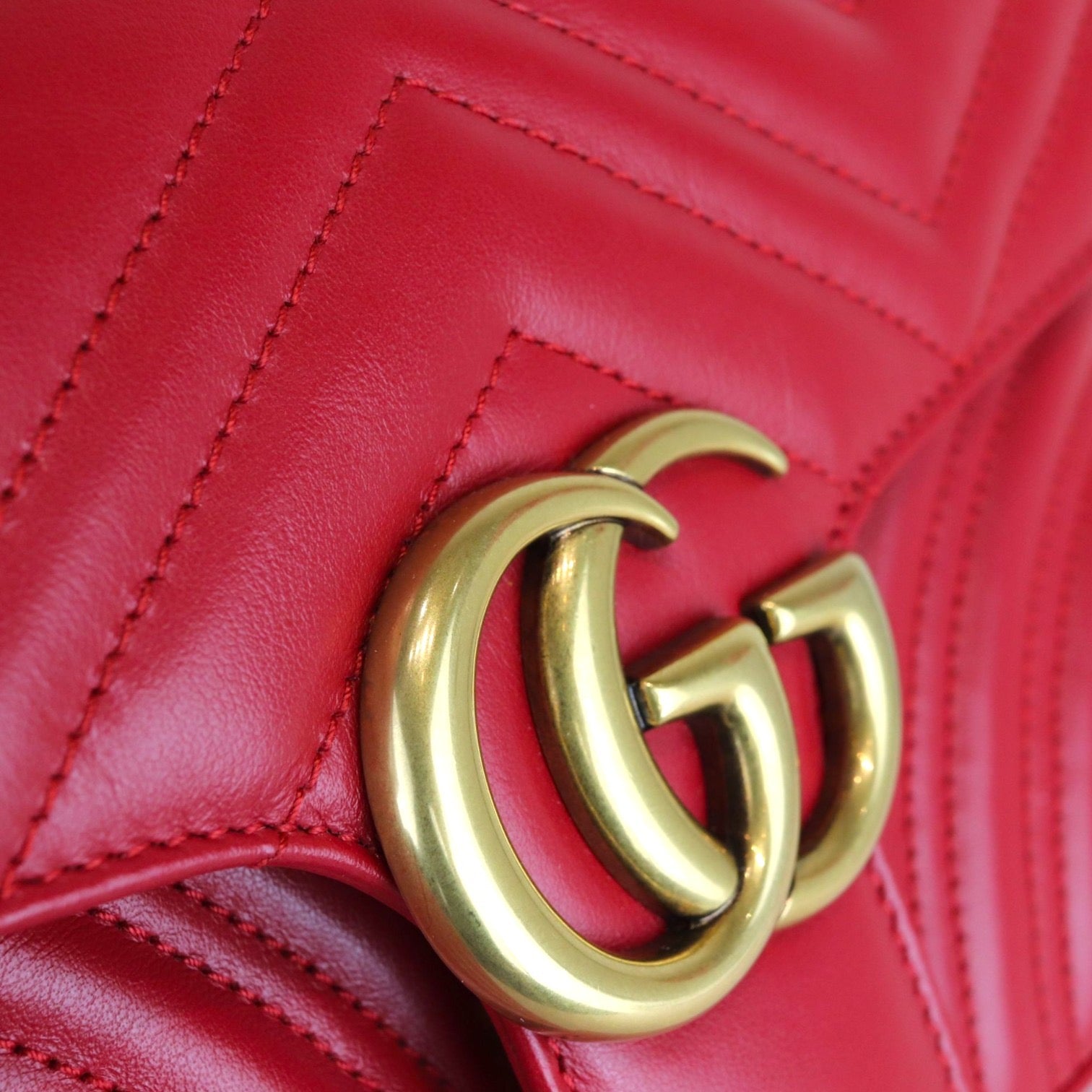 GUCCI GG Marmont Small Calfskin Matelasse Red GHW