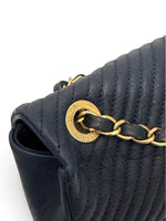 将图片加载到图库查看器，Chanel Surpique Flap Bag, Chevron Calfskin Gold-tone Hardware

