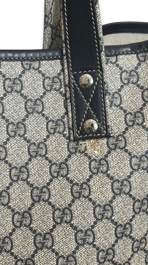 Gucci shelly tote