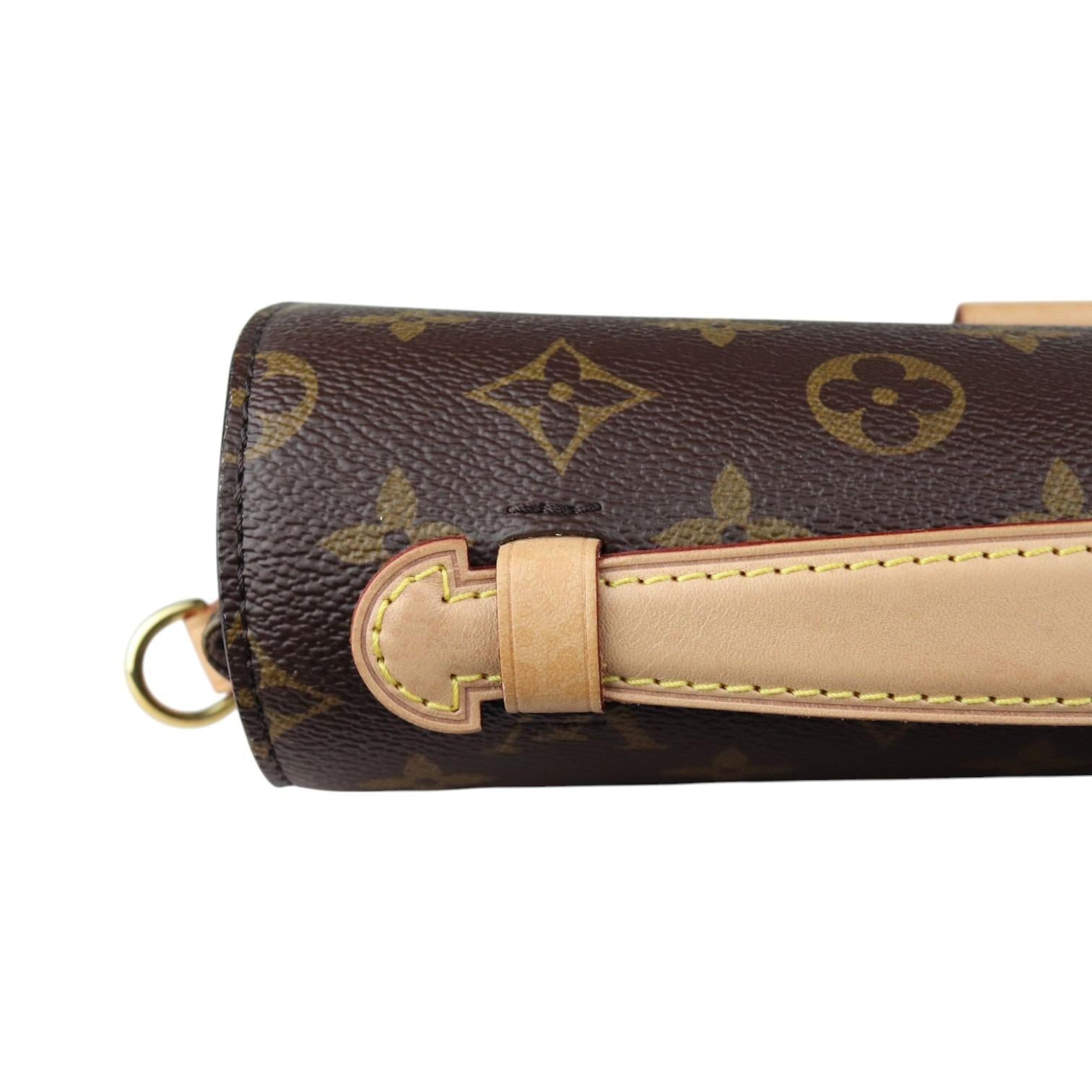 Louis Vuitton Pochette Metis Monogram Canvass, Gold-tone Hardware