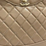 将图片加载到图库查看器，Chanel 31 Mini Shopping Tote Quilted Lambskin Milk Tea/Beige, Gold-Tone Hardware
