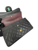 将图片加载到图库查看器，Chanel Timeless Classic Jumbo Black Caviar Gold-tone Hardware
