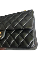 Charger l&#39;image dans la galerie, Chanel Timeless Classic Medium Black Lambskin Gold-tone Hardware
