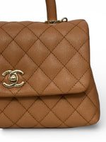 Charger l'image dans la galerie, Chanel Coco Handle Mini 21P Caramel Caviar Gold-tone Hardware
