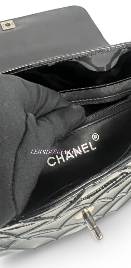 Chanel Vintage Diamond Stitched Shoulder Bag