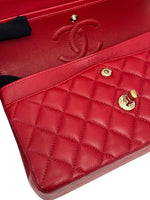 将图片加载到图库查看器，Chanel Timeless Classic Small 19B True Red Caviar Gold-tone Hardware
