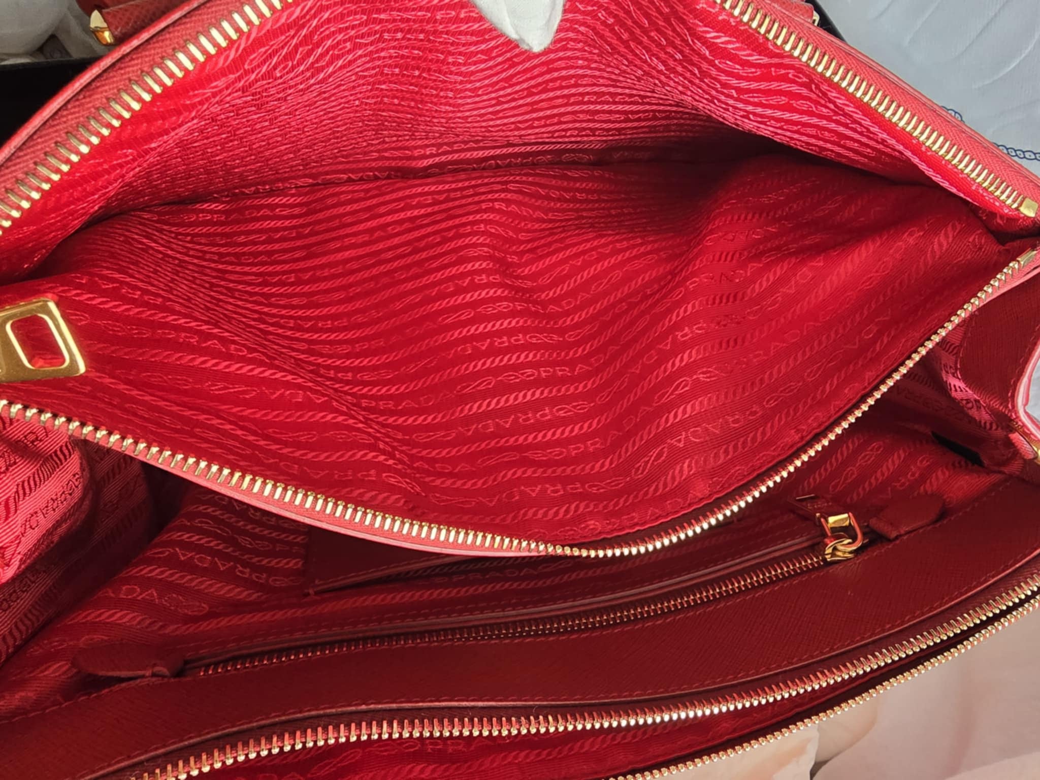 Prada Red Saffiano Lux Leather Medium Galleria Double Zip Tote Gold-Tone Hardware