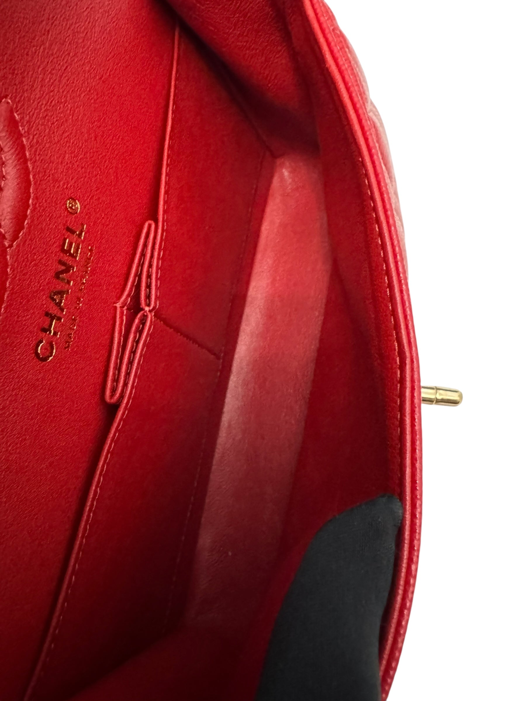 Chanel Timeless Classic Small 19B True Red Caviar Gold-tone Hardware