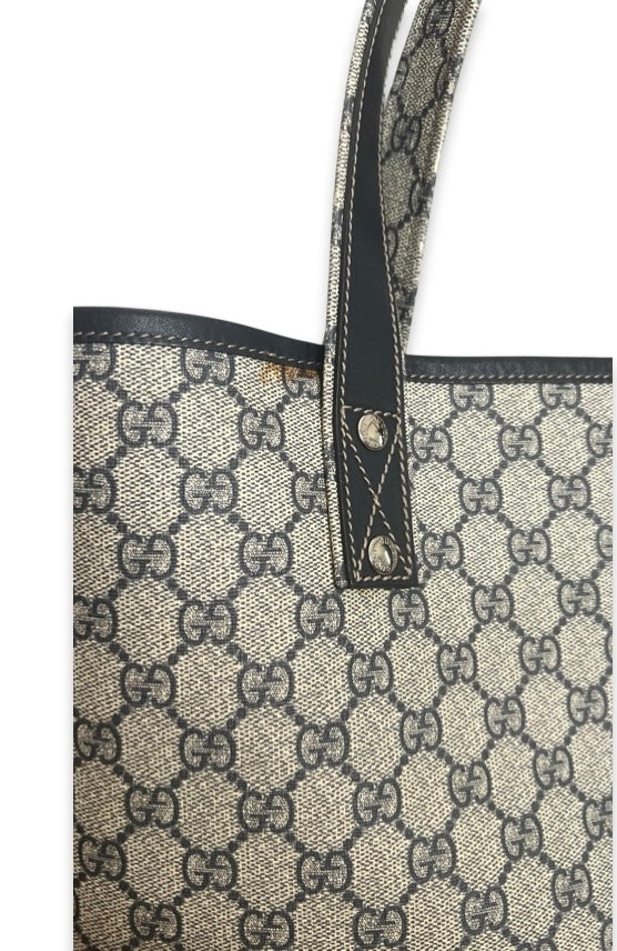 Gucci shelly tote