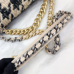 Charger l&#39;image dans la galerie, Chanel 19 Medium/Large 19K Beige Houndstooth
