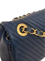 将图片加载到图库查看器，Chanel Surpique Flap Bag, Chevron Calfskin Gold-tone Hardware
